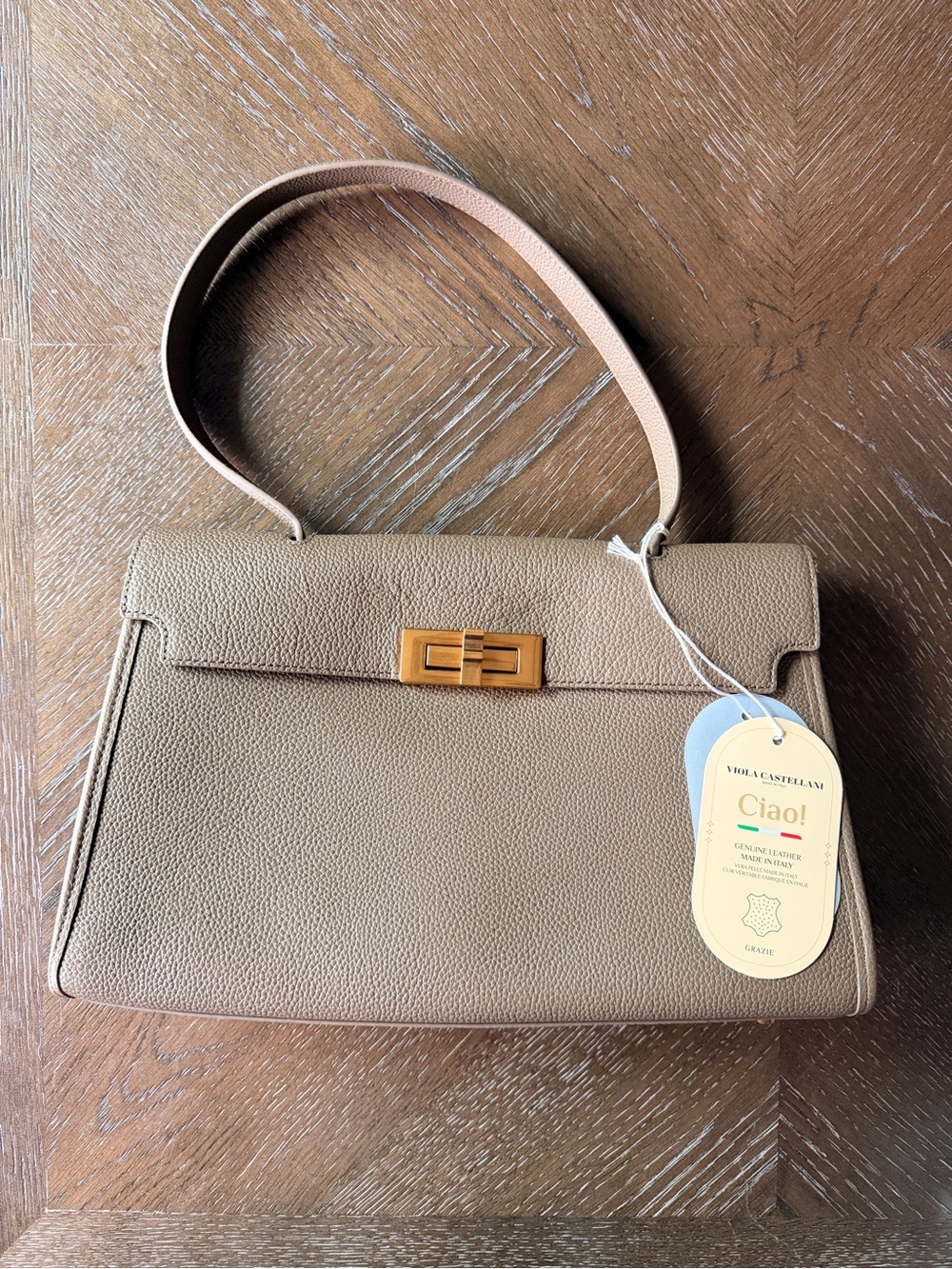 Viola Castellani Light Taupe Leather Shoulder Bag with Gold-Tone Hardware